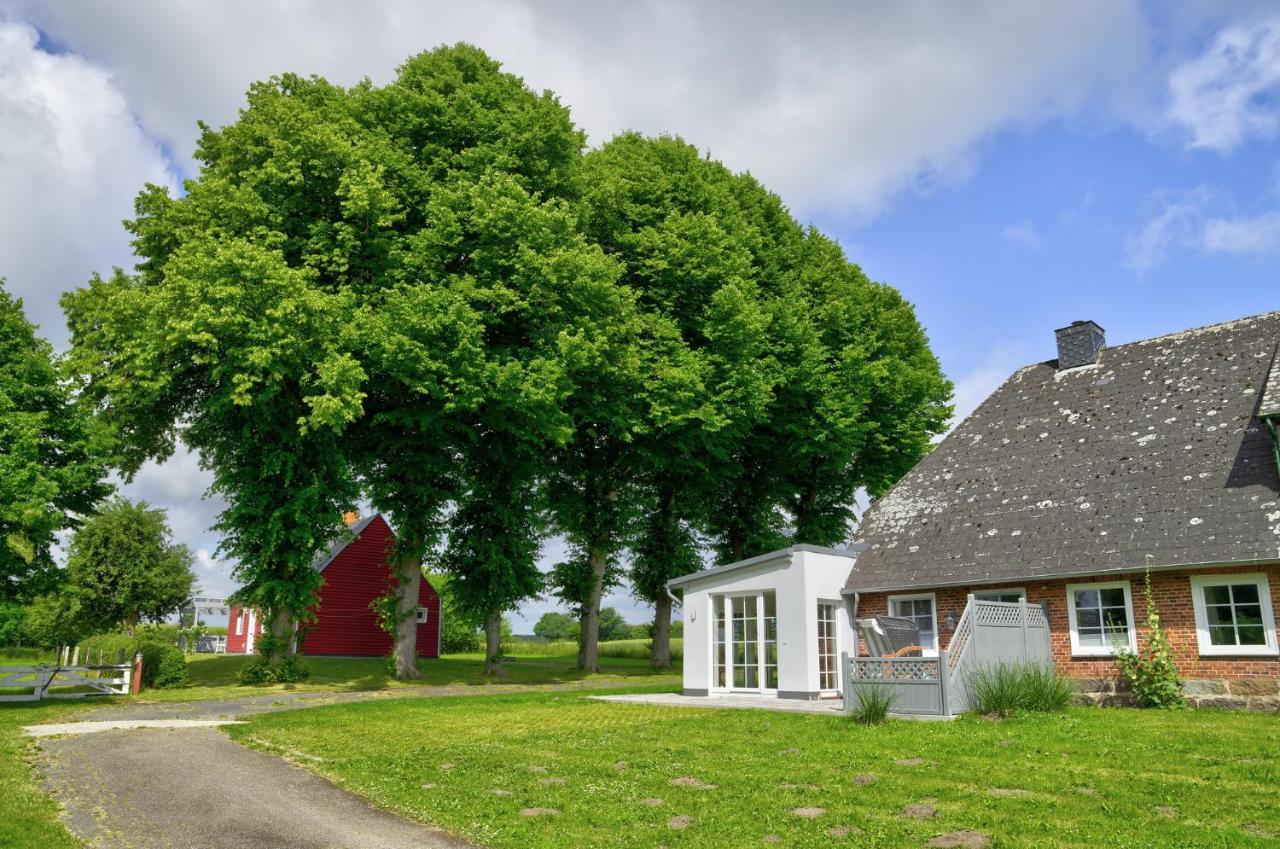 Fewo1846 - Rotes Haus - Idyllisch Gelegenes Haus Mit 2 Schlafzimmern Und Grossem Grundstueck Husby  Esterno foto