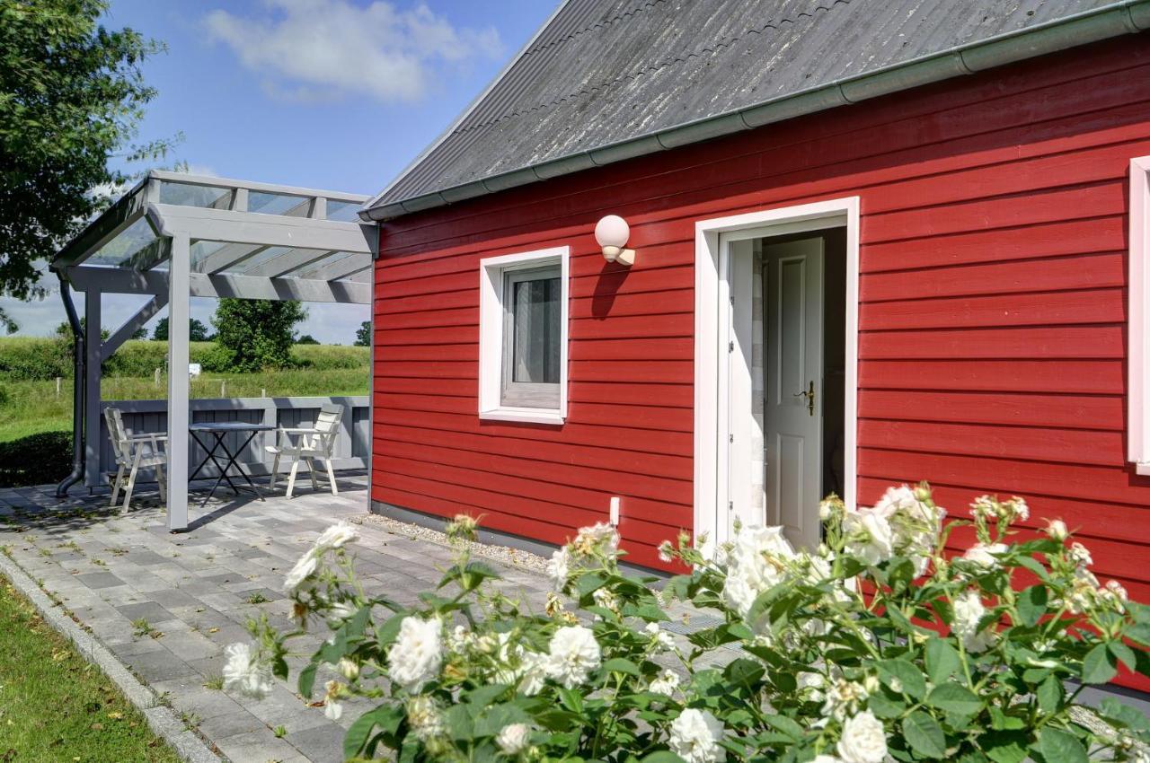 Fewo1846 - Rotes Haus - Idyllisch Gelegenes Haus Mit 2 Schlafzimmern Und Grossem Grundstueck Husby  Esterno foto